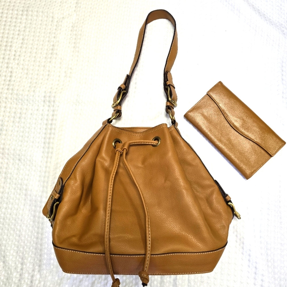 Nine West Women's Brown Bucket Shoulder Bag & Wallet